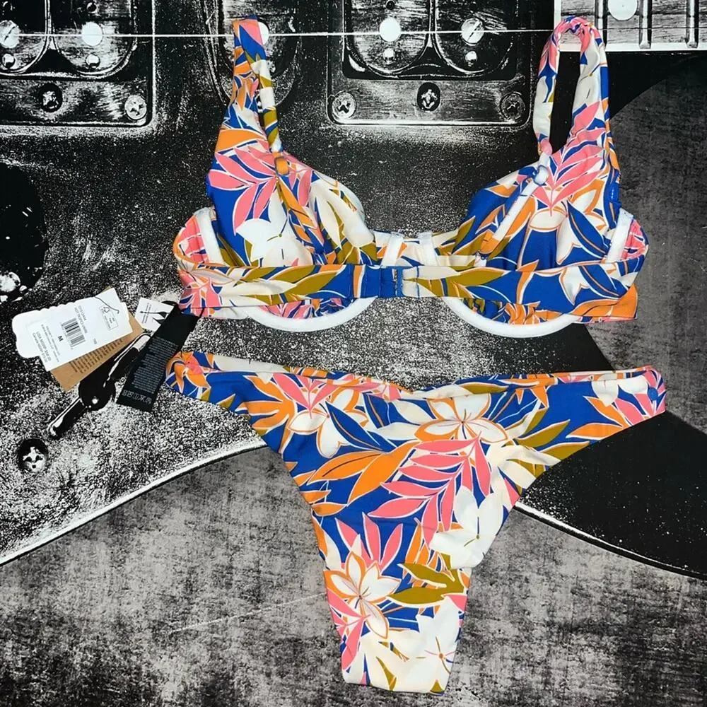 NWT Volcom Bikini